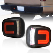 Chevrolet C/K Series 1988-2000 / Suburban Tahoe 1992-2000 / Blazer 1992-1994 / S10 1994-2002 / Cadillac Escalade 1999-2000 / GMC C/K 1988-2000 / Yukon 1992-2000 / Sonoma 1992-2002 White & Red Bar SMD LED License Plate Lights Clear Len - Parts Agent
